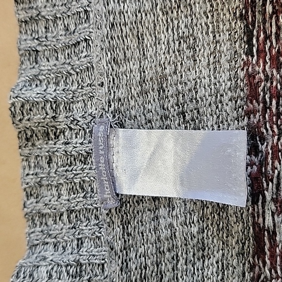 Charlotte Russe Size Unknown, Gray Burgundy Aztec/Southwest Waterfall Cardigan - Picture 10 of 12